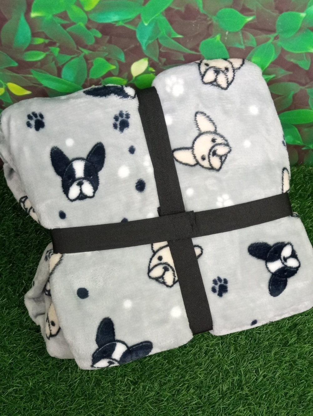 🐾 Berkshire Plush Grey Dog Print Throw Blanket